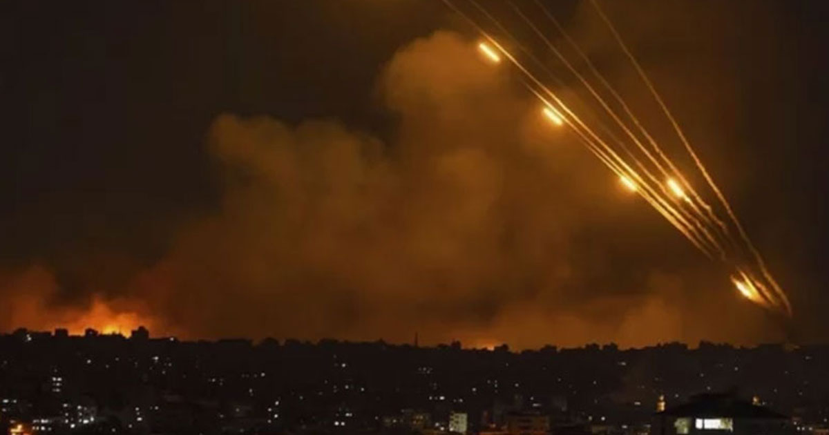 তৃতীয় দফায় ইসরায়েলকে লক্ষ্য করে মিসাইল হামলা