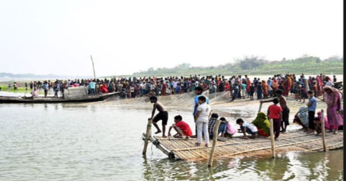 কুষ্টিয়ায় গড়াই নদীতে গোসলে নেমে দুই শিশু নিখোঁজ