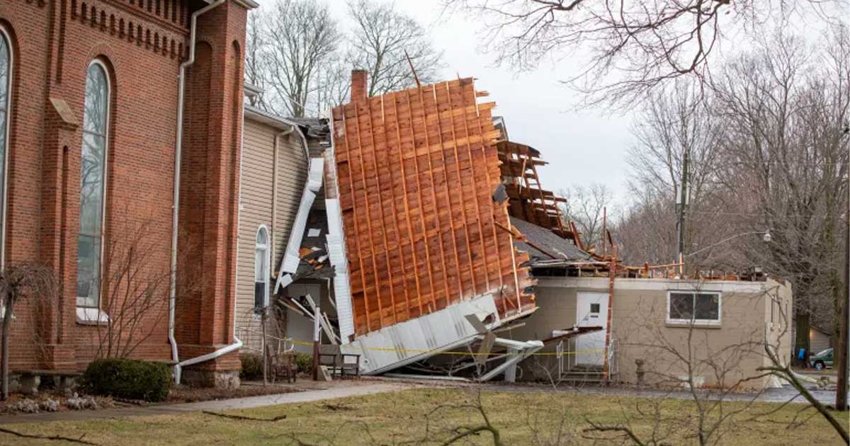 মধ্য মার্কিন যুক্তরাষ্ট্রে টর্নেডোতে নিহত অন্তত ৮ জন