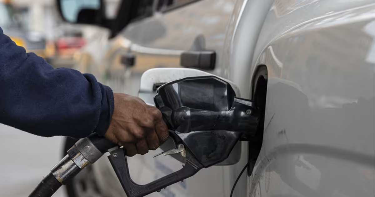 ইরান যুদ্ধের প্রভাবে তেলের দাম ১০০ ডলার ছাড়াল