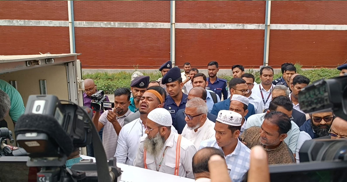 আমিরাতে ড্রোন হামলায় নিহত আহমেদ আলীর মরদেহ বড়লেখায় দাফন