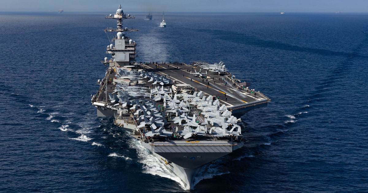 মার্কিন রণতরীতে আগুন, দুই নাবিক আহত