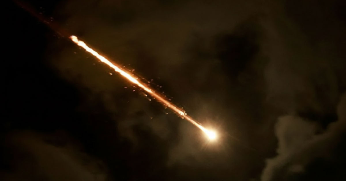 ছয় ঘণ্টা পর ফের ইরানের হামলা, সাইরেন বেজে উঠল