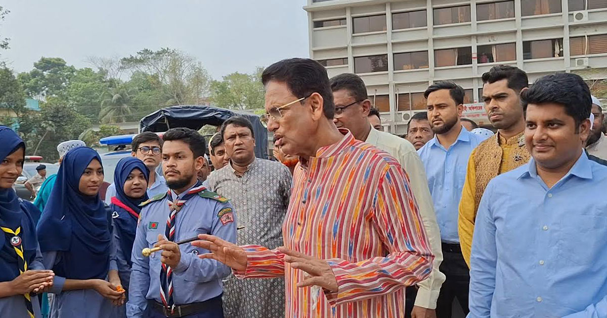 শিক্ষার্থীদের রাস্তায় দাঁড় করিয়ে  শুভেচ্ছা জানানো সম্পূর্ণ নিষিদ্ধ : শিক্ষামন্ত্রী