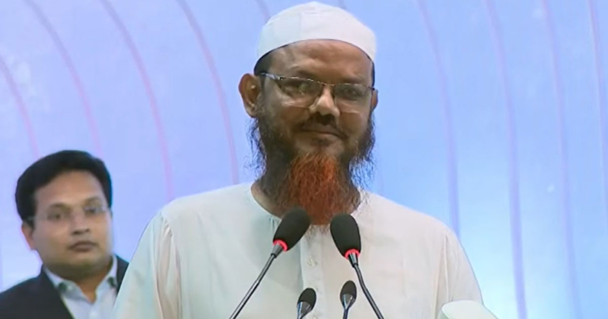 স্বাধীনভাবে কথা বললে ওলামায়ে কেরামের সম্মান বাড়বে: ফয়জুল করীম