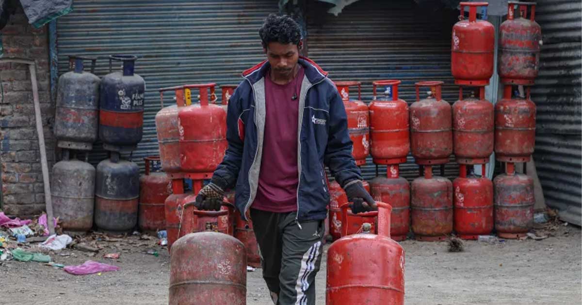 হরমুজ প্রণালি পাড়ি দিল এলপিজি বহনকারী দুই ভারতীয় জাহাজ