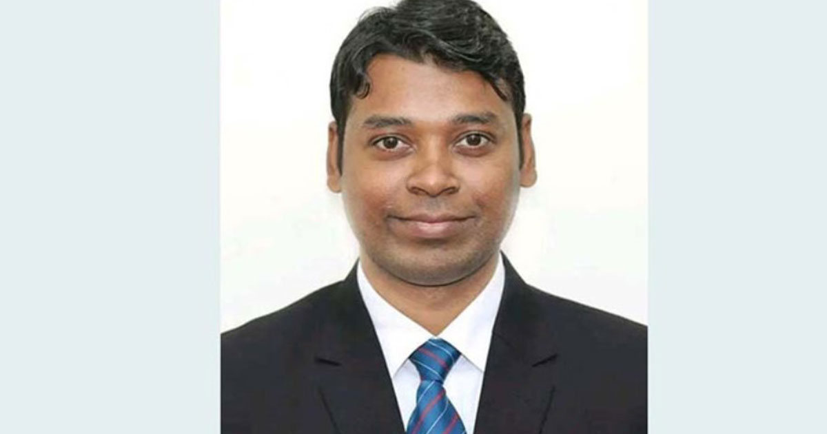ভিডিও ভাইরাল হওয়ার পর হাতিয়ার ইউএনও ওএসডি