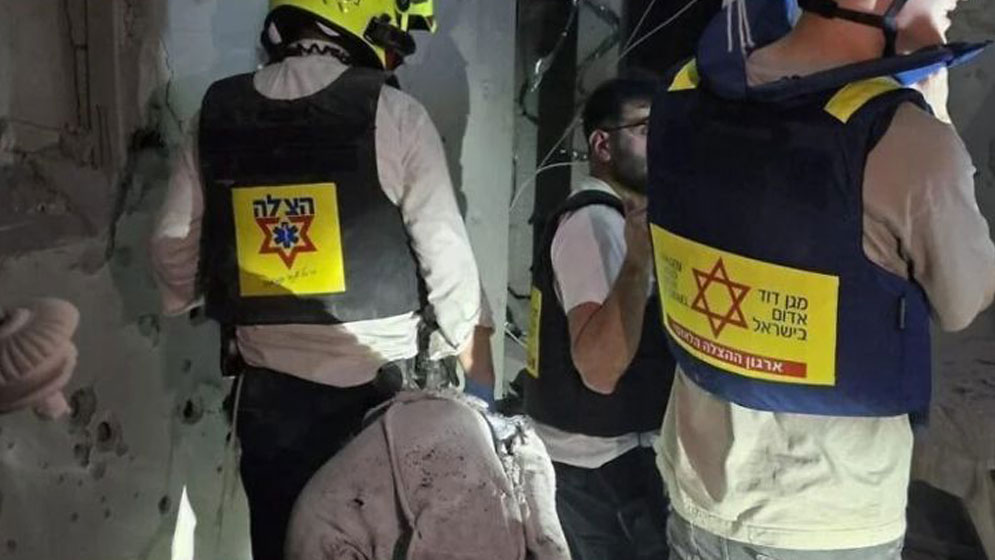 ব্যালিস্টিক ক্ষেপণাস্ত্র হামলায় দুই ইসরায়েলি নিহত