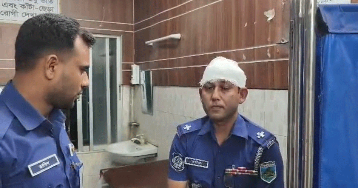 নাটোরে বিএনপির দুই পক্ষের সংঘর্ষে পুলিশের এএসআই আহত