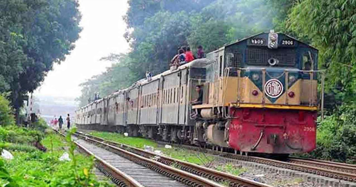 চট্টগ্রামের সঙ্গে সারাদেশের রেল যোগাযোগ বন্ধ