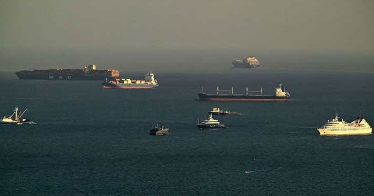 হরমুজ প্রণালী সম্পূর্ণ বন্ধ করে দেওয়ার হুঁশিয়ারি ইরানের