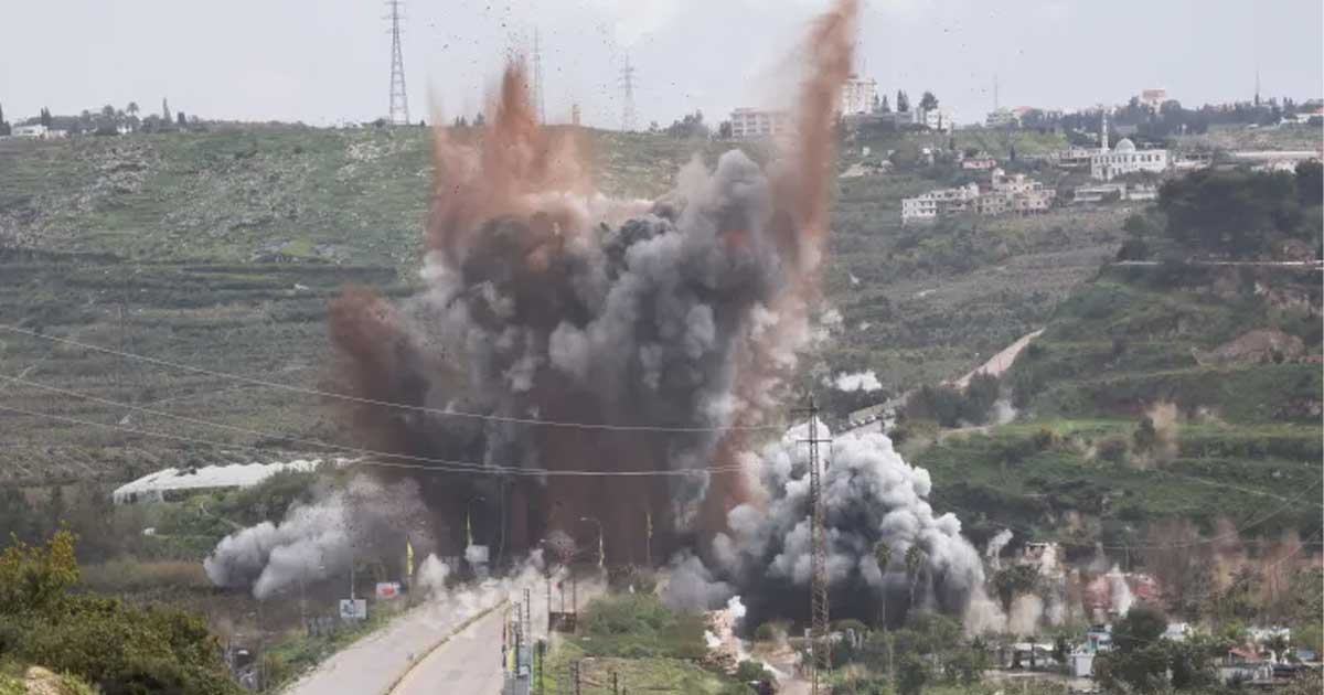 বিদ্যুৎকেন্দ্রে হামলা হলে হরমুজ প্রণালি পুরোপুরি বন্ধ করা হবে : ইরান