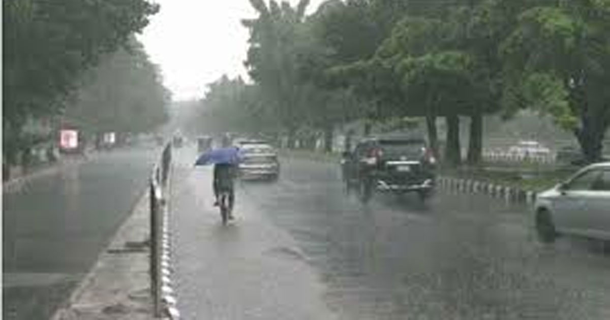 দুপুরের মধ্যে রাজধানীতে বজ্রবৃষ্টির আভাস