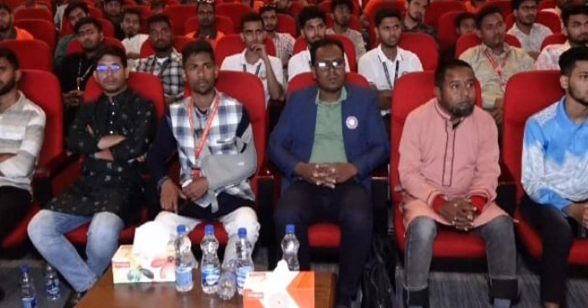 কুষ্টিয়ায় রক্তদাতা সংগঠনকে সংবর্ধনা