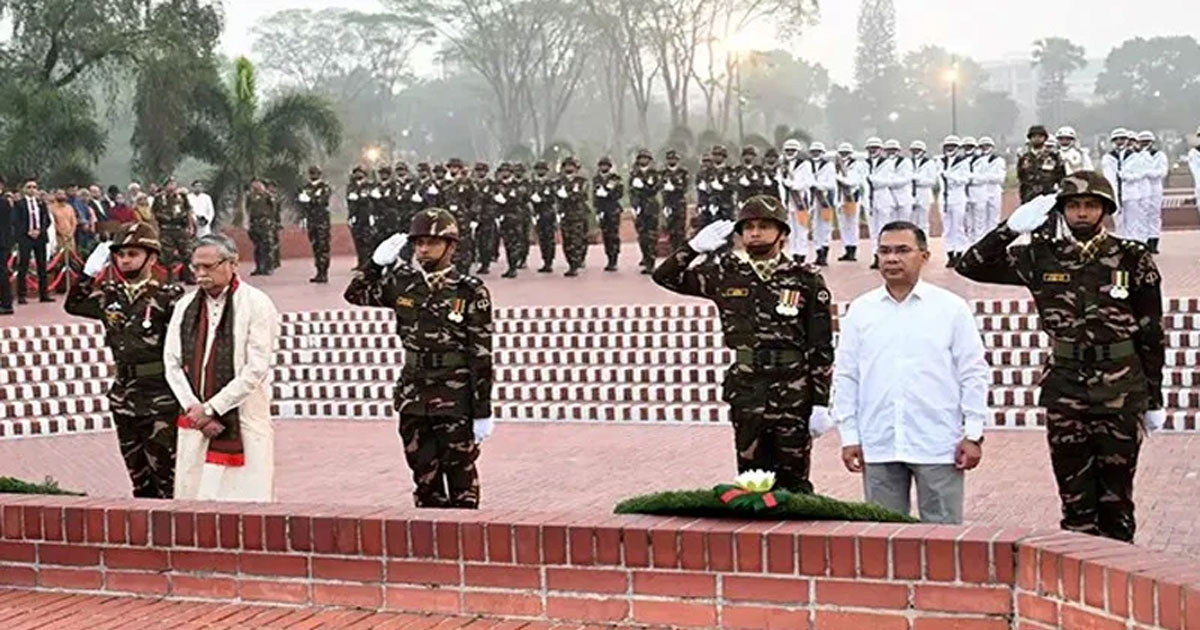 জাতীয় স্মৃতিসৌধে বীর শহীদদের প্রতি রাষ্ট্রপতি ও প্রধানমন্ত্রীর শ্রদ্ধা