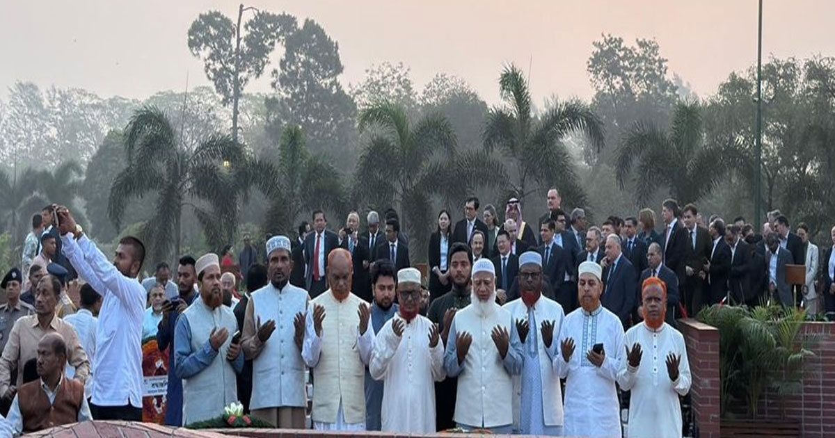 স্বাধীনতা দিবসে স্মৃতিসৌধে বিরোধীদলীয় নেতা শফিকুর রহমানের শ্রদ্ধা