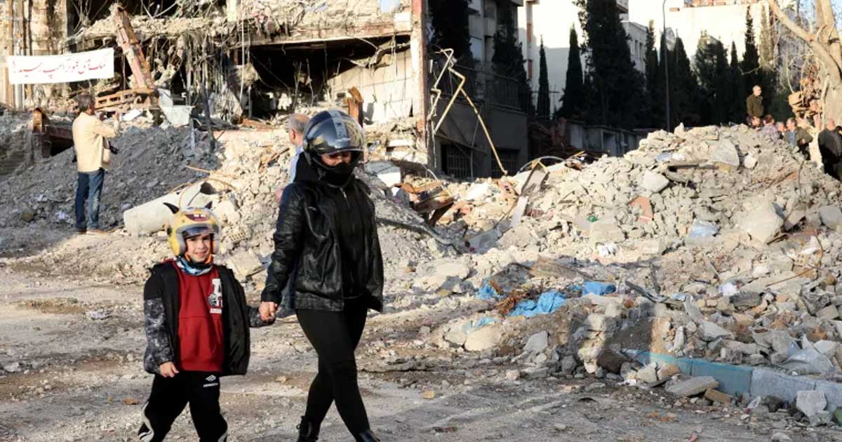 ইরান যুদ্ধের ২৭তম দিন: হামলা বাড়ছে, আলোচনা নিয়ে দ্বন্দ্ব