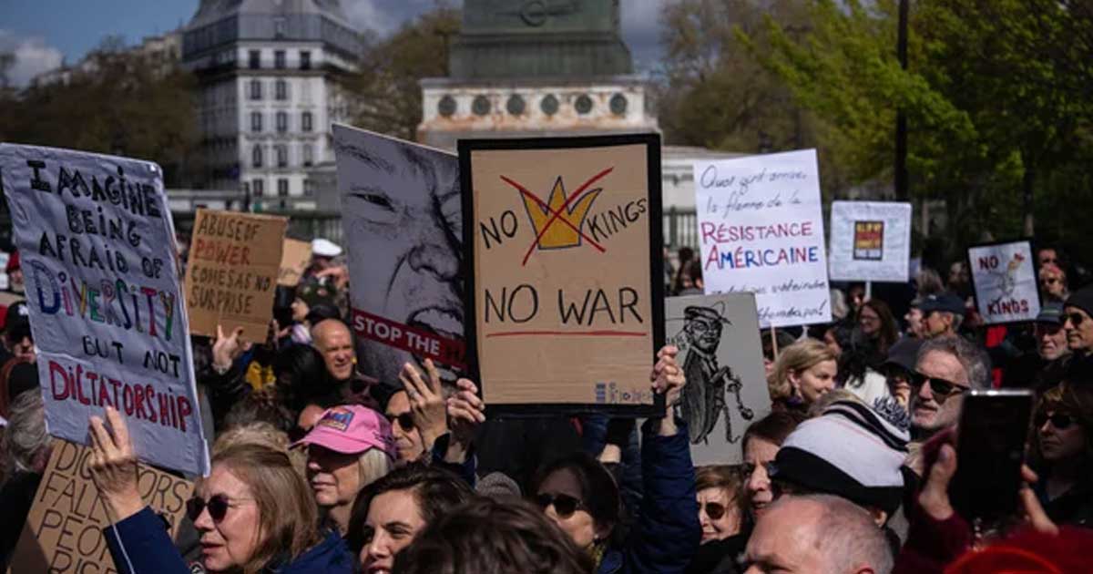 ট্রাম্পবিরোধী ‘নো কিংস’ বিক্ষোভের প্রস্তুতি, ৫০ অঙ্গরাজ্যে হাজারো সমাবেশ