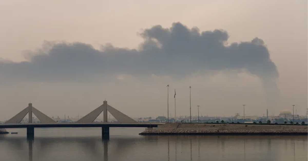 ইরান বিমান ও ক্ষেপণাস্ত্র হামলা চালালো বাহরাইন ও ইউএইয়ের অ্যালুমিনিয়াম কারখানায়