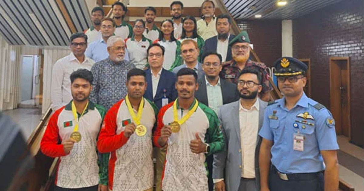 এশিয়া কাপে স্বর্ণ জিতে দেশে ফিরল আর্চারি দল