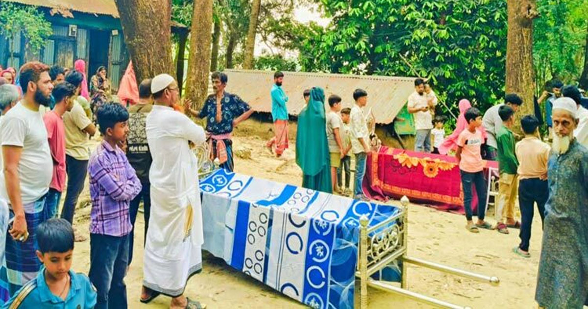কুমিল্লায় সড়ক দুর্ঘটনায় নিহত ৪