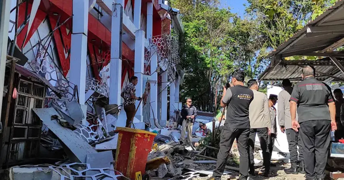 ইন্দোনেশিয়ায় ৭.৪ মাত্রার শক্তিশালী ভূমিকম্প