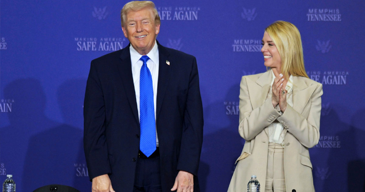 সেনাপ্রধানের পর অ্যাটর্নি জেনারেলকেও বরখাস্ত করলেন ট্রাম্প