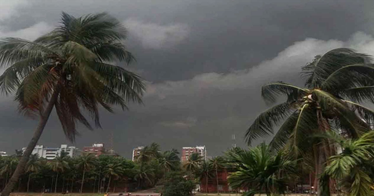 দুপুরের মধ্যে ৬০ কিমি বেগে ঝড়ের আভাস