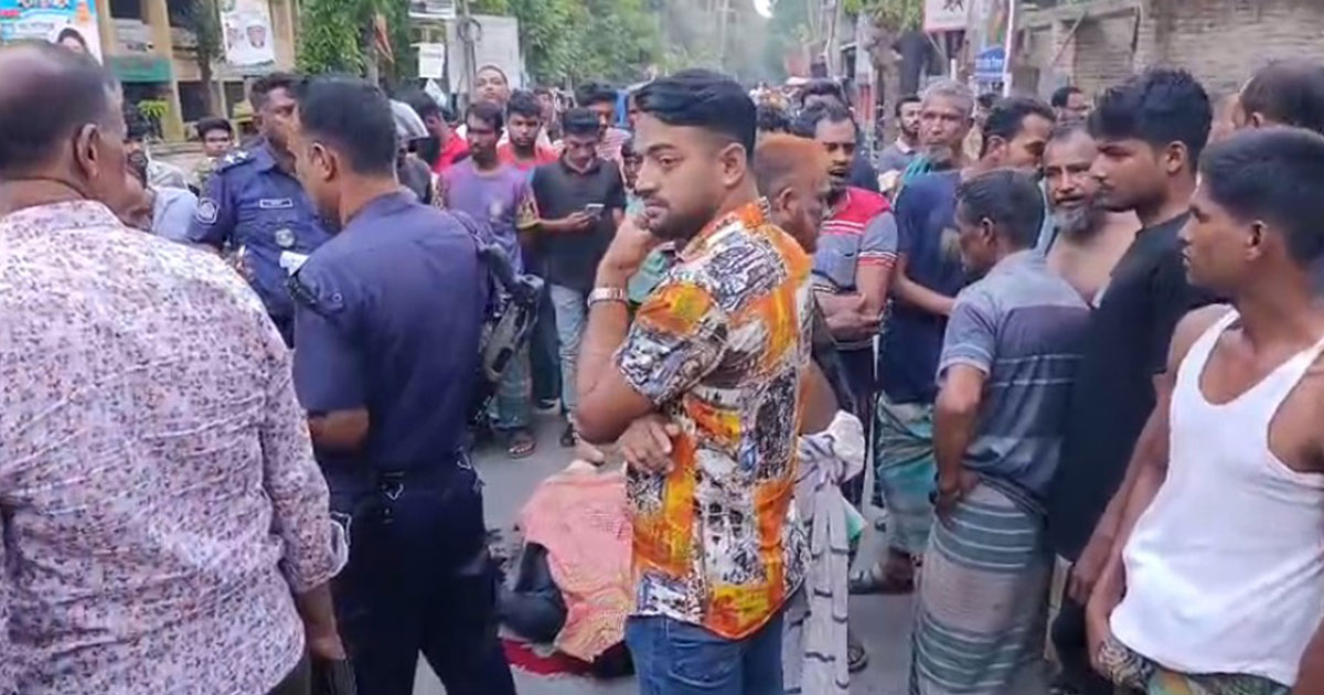 বাগেরহাট  সড়ক দুর্ঘটনায় বিজিবি সদস্য নিহত