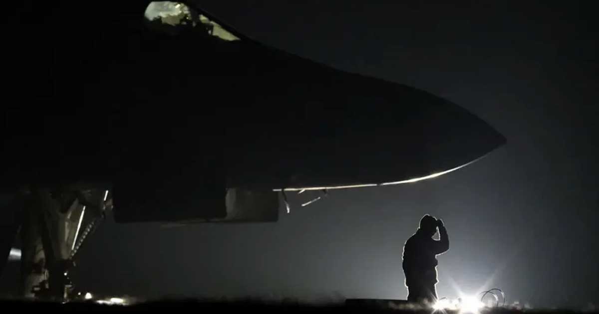 ট্রাম্পের ‘সফল’ উদ্ধার অভিযানকে নাটক বলছে আল জাজিরা