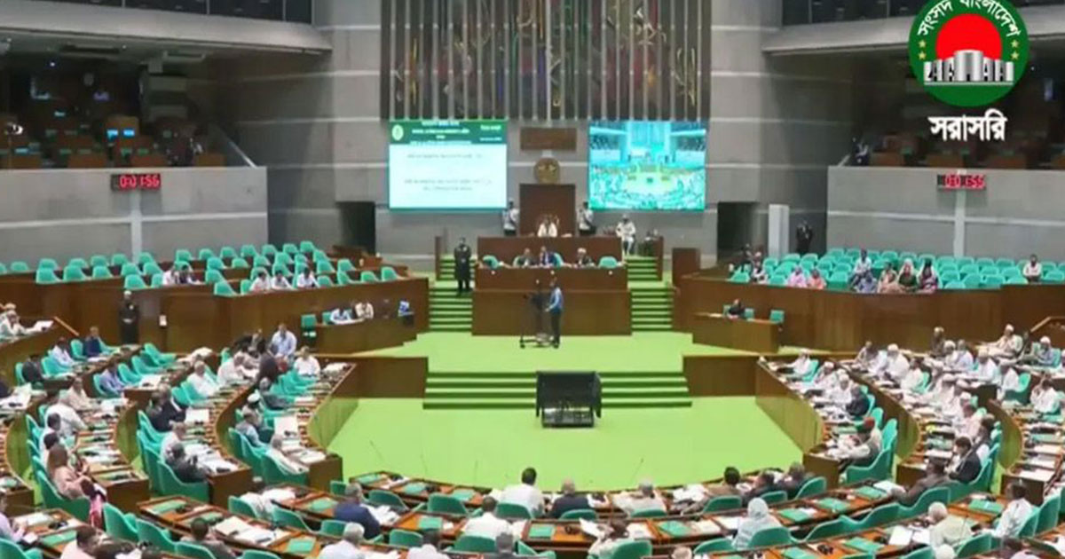 ১৮ এপ্রিল থেকে হজ ফ্লাইট শুরু : সংসদে জানালেন ধর্মমন্ত্রী