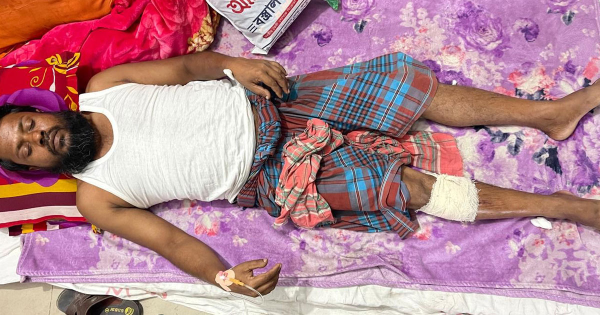 শৈলকুপায় মুদি দোকানিকে কুপিয়ে যখম