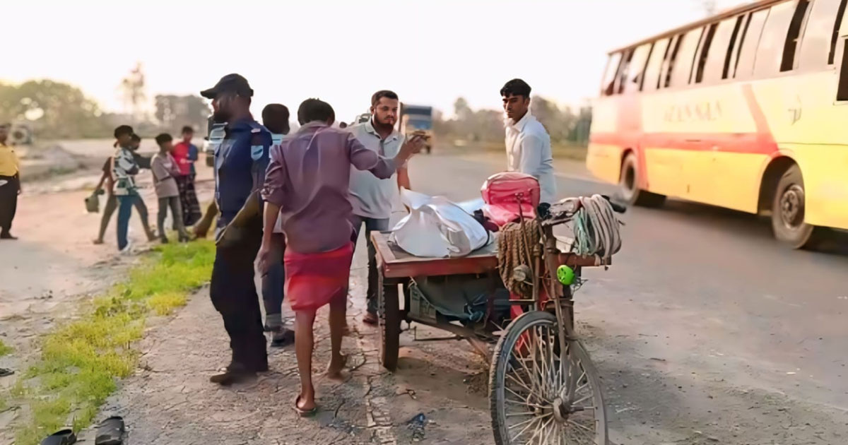 কালিহাতীতে বাসচাপায় ভ্যান চালক নিহত