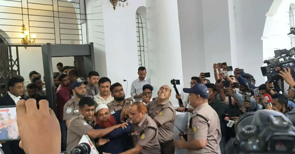 আন্তর্জাতিক অপরাধ ট্রাইব্যুনালে হট্টগোল,  আসামিদের ‘জয় বাংলা’ স্লোগান