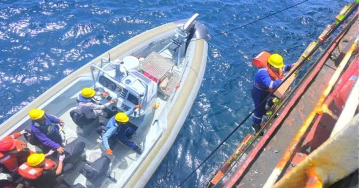 আরব সাগর থেকে বাংলাদেশিসহ ১৮ নাবিক উদ্ধার