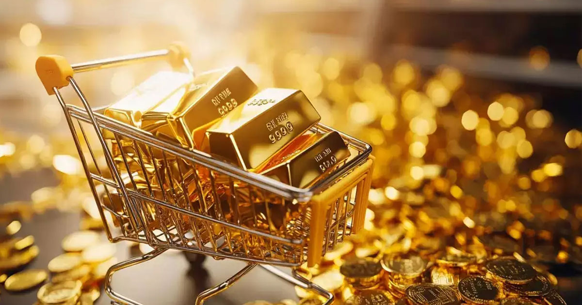 বিশ্ববাজারে স্বর্ণের দাম কমেছে, দেশে ভরি কত?