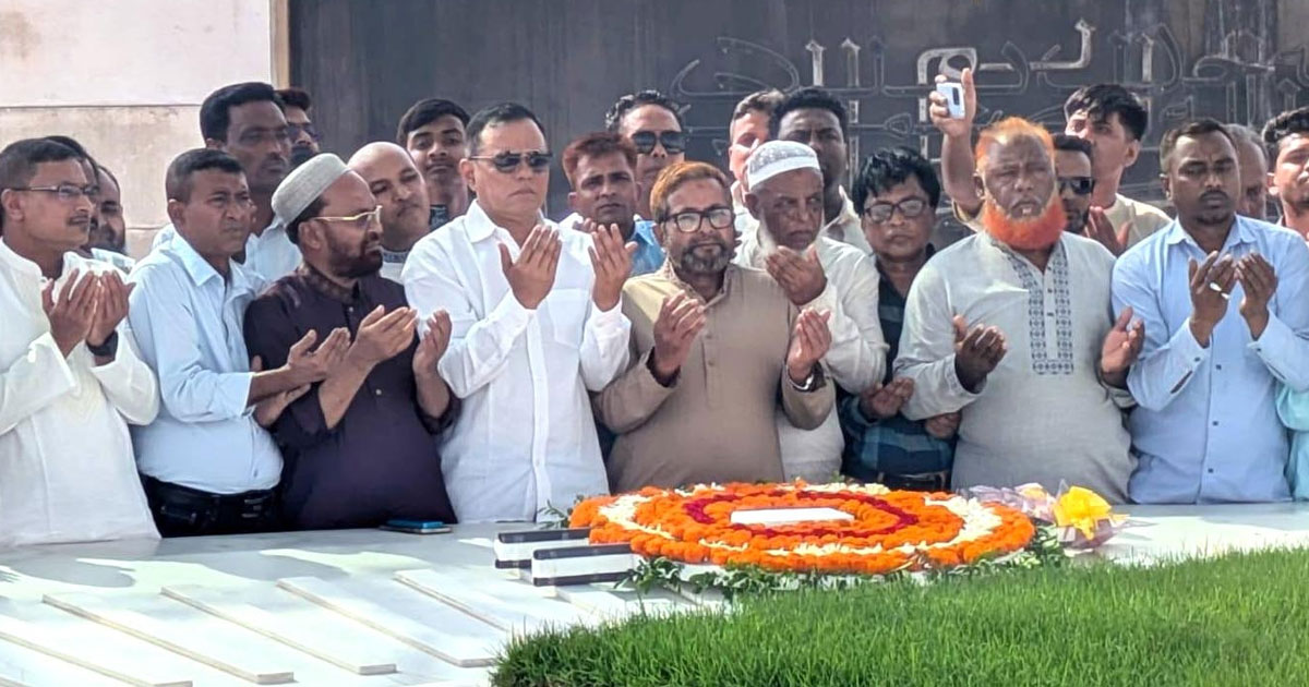 শপথ নিয়েই শহীদ জিয়ার কবর জিয়ারত করলেন শেরপুর-৩ আসনের এমপি