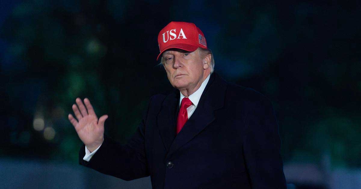 নৌযান অবরোধ ভাঙার চেষ্টা করলে ডুবিয়ে দেওয়া হবে: ট্রাম্পের হুঁশিয়ারি