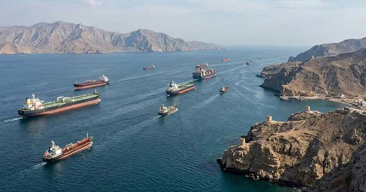 হরমুজ প্রণালীতে জাহাজ চলাচলে শর্ত আরোপ ইরানের