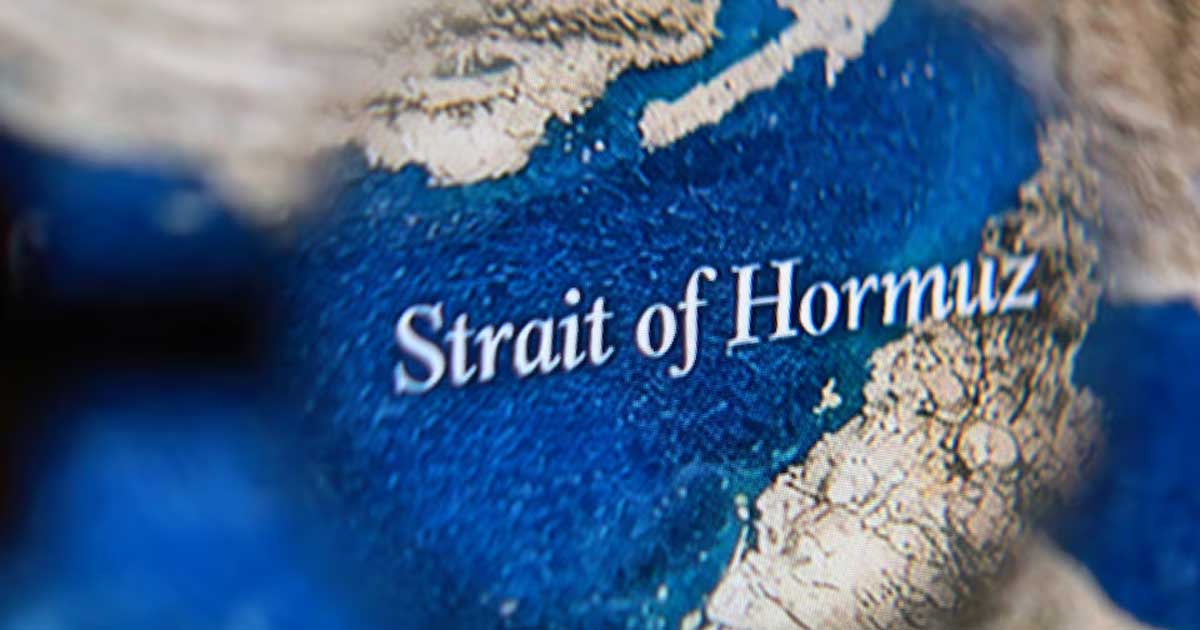 যুক্তরাষ্ট্র কীভাবে হরমুজ প্রণালী থেকে মাইন অপসারণ করতে পারে?