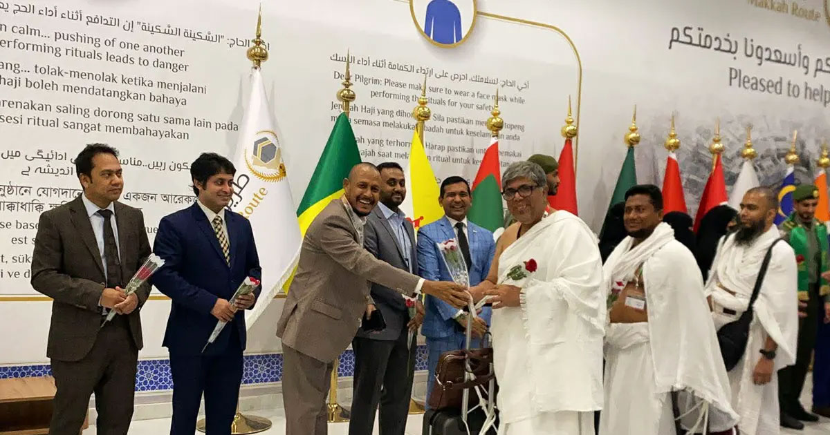 বাংলাদেশের প্রথম হজ ফ্লাইট সৌদি আরব পৌঁছেছে