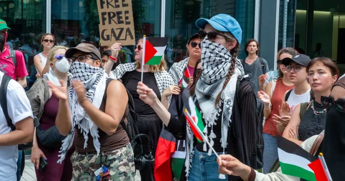 ফিলিস্তিনপন্থী শিক্ষার্থীদের নজরদারি, চাপে ব্রিটিশ বিশ্ববিদ্যালয়