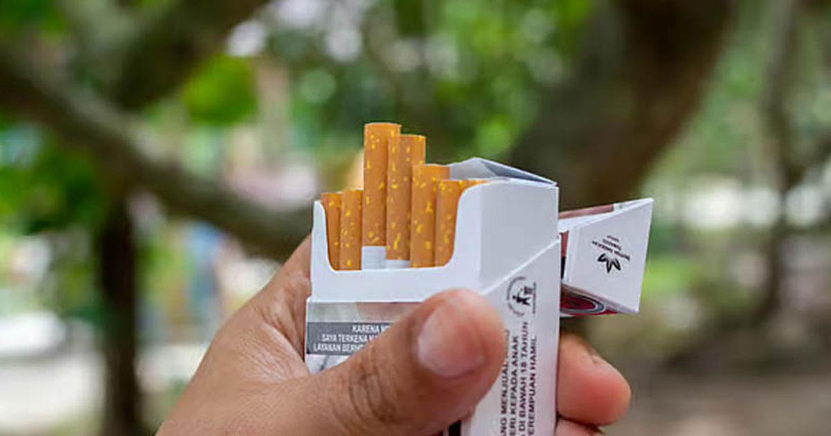 সিগারেট কেনা আজীবনের জন্য নিষিদ্ধ