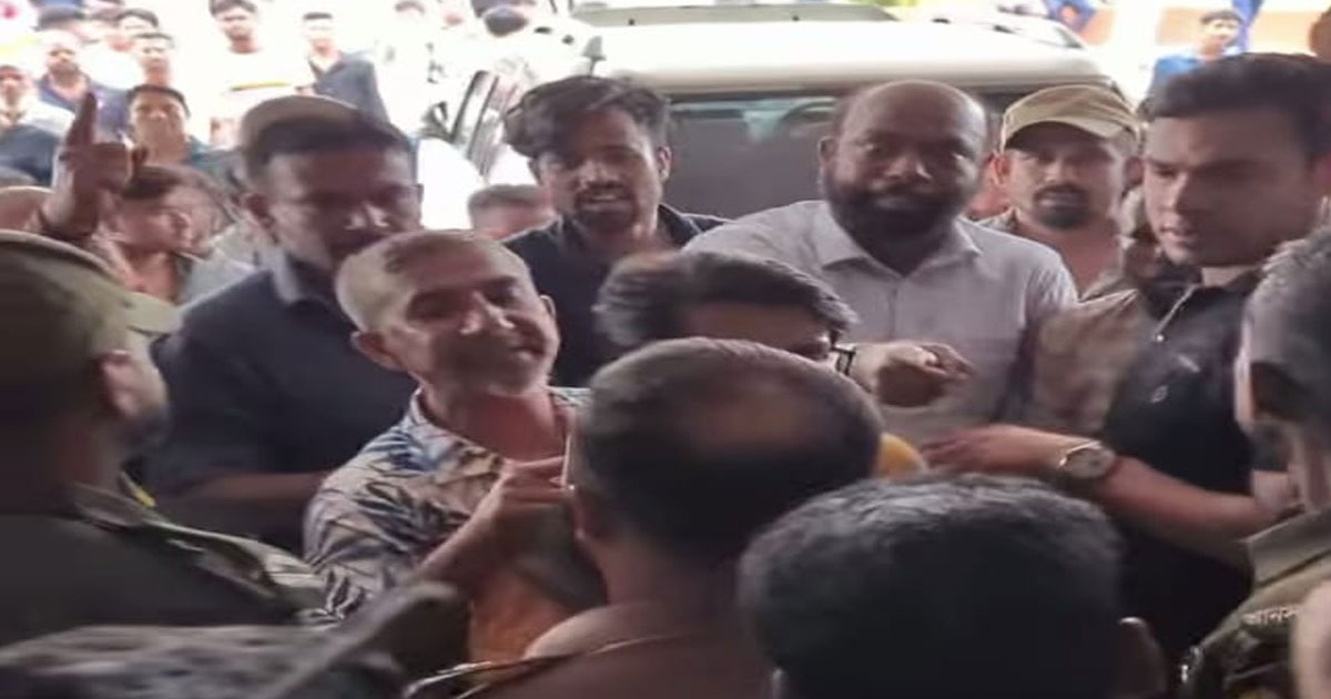 গাজীপুরে ধান গবেষণা ইনস্টিটিউটে নতুন ডিজি নিয়োগে বিক্ষোভ