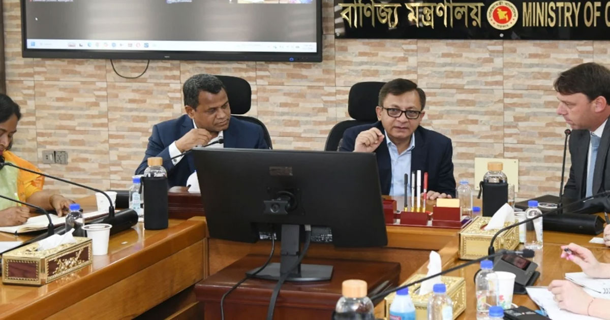যুক্তরাষ্ট্রের সঙ্গে বাণিজ্য চুক্তি নিয়ে আতঙ্কিত না হওয়ার আহ্বান বাণিজ্যমন্ত্রীর