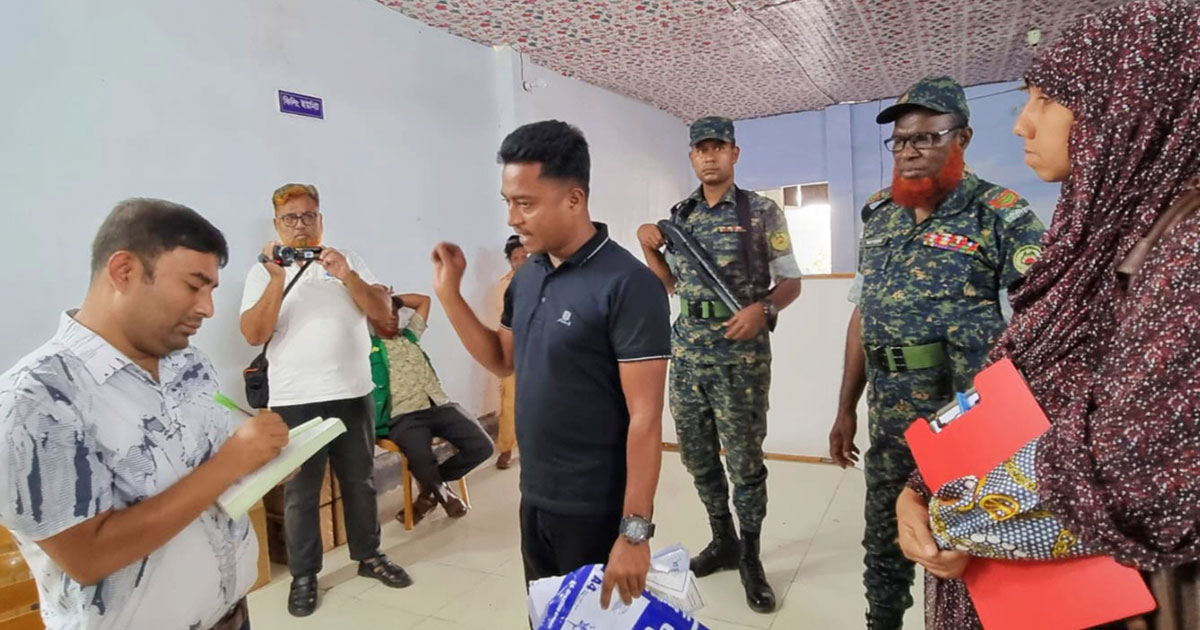 সয়াবিনের বোতলে অতিরিক্ত মুল্য লেখায় ৫০ হাজার টাকা জরিমানা