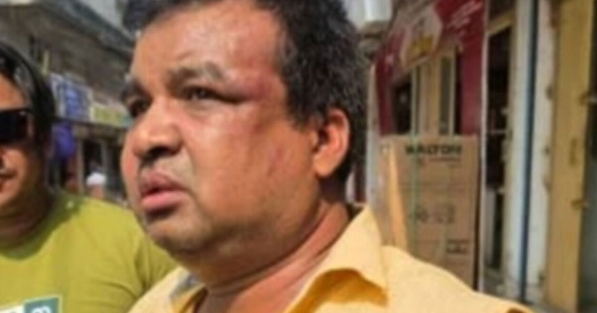 ভুয়া ভেবে আসল ভ্যাট ইন্সপেক্টরকে মারধর