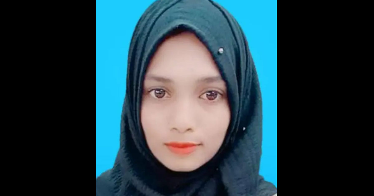 পতাকা নামাতে গিয়ে অফিস সহায়ক বিদ্যুৎস্পৃষ্টে আহত