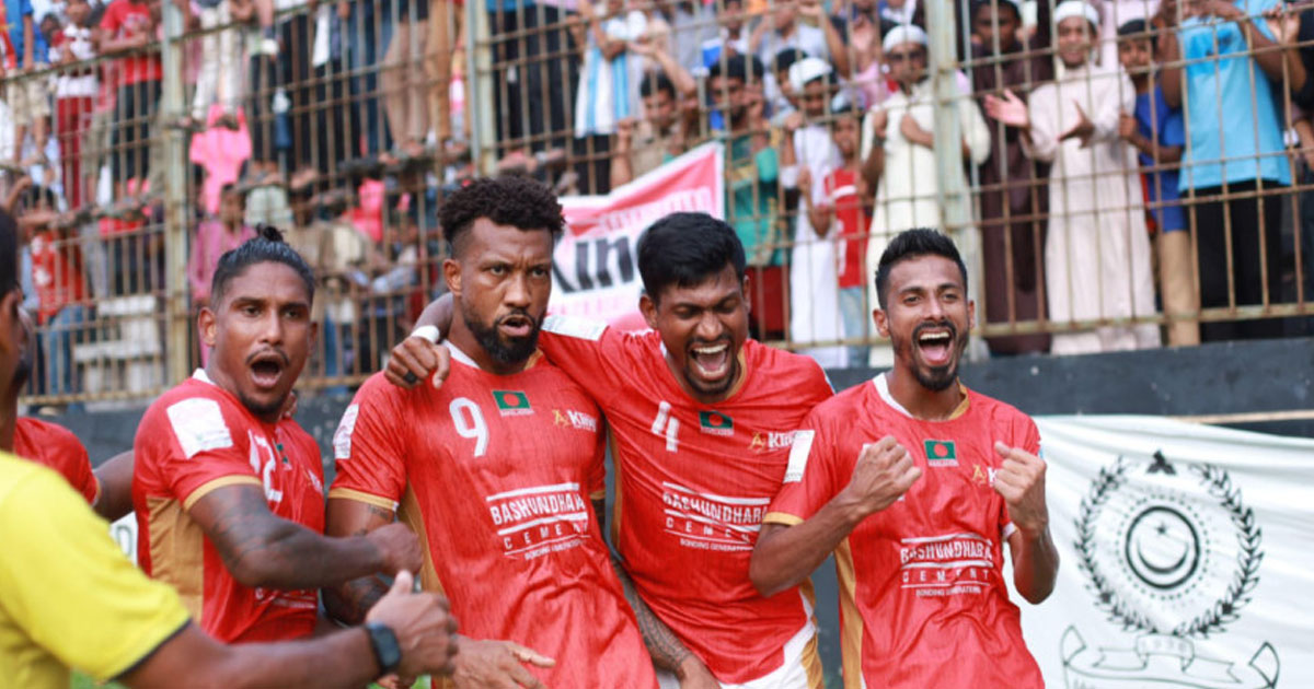 মোহামেডানকে হারিয়ে হ্যাটট্রিক শিরোপা কিংসের