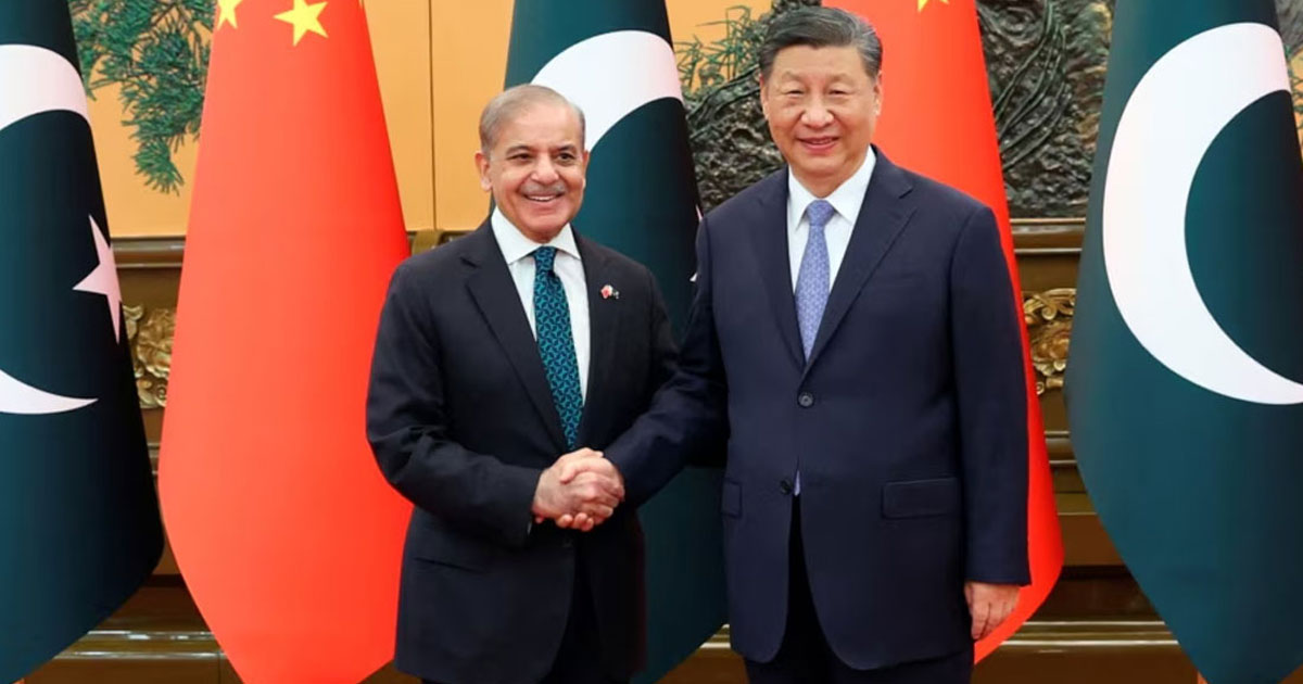 এবার চার দিনের সফরে চীনে পাকিস্তানের প্রধানমন্ত্রী